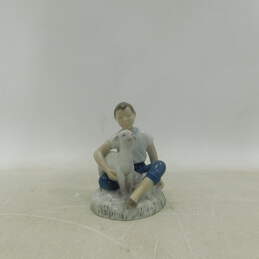BG Bing Grøndahl Porcelain Figurine Girl w/ Lamb #2336