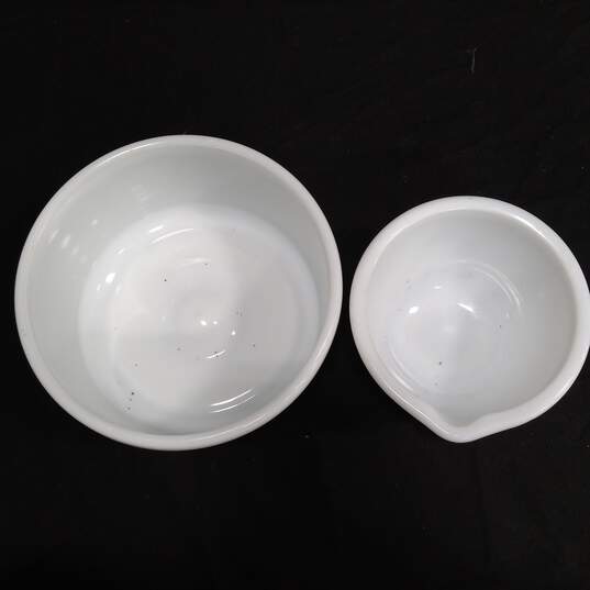 Milk Glass Mixing Bowls Assorted 2pc Bundle image number 3