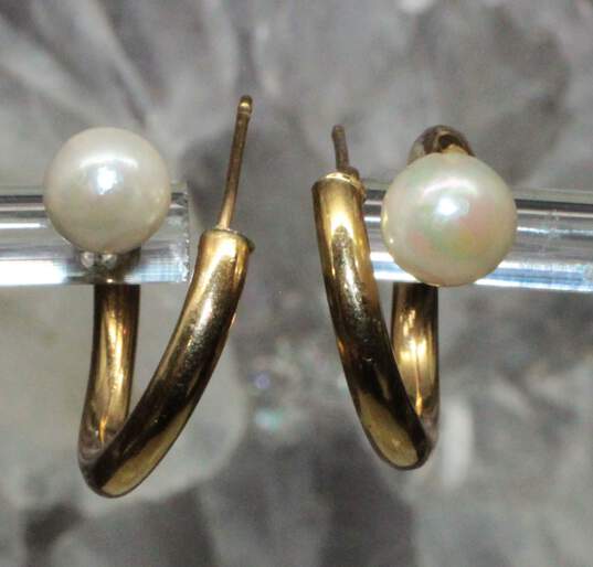 14K Yellow Gold Pearl Curled Hoop Earrings - 1.7g image number 3