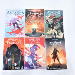 Titan Comics Graphic Novel Lot: Assassin's Creed, Bloodborne, & Horizon alternative image