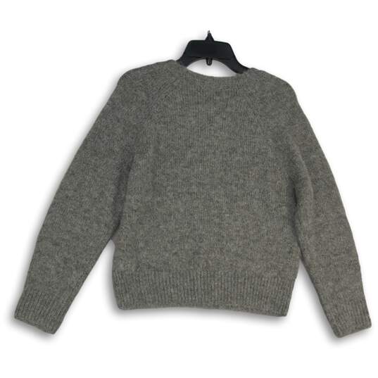 NWT Express Womens Gray Knitted Round Neck Long Sleeve Pullover Sweater Size S image number 2