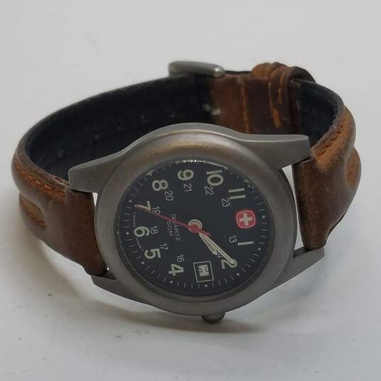 Vintage Wenger X Marlboro 28mm Case Brown leather strap Lady's Quartz Watch image number 6