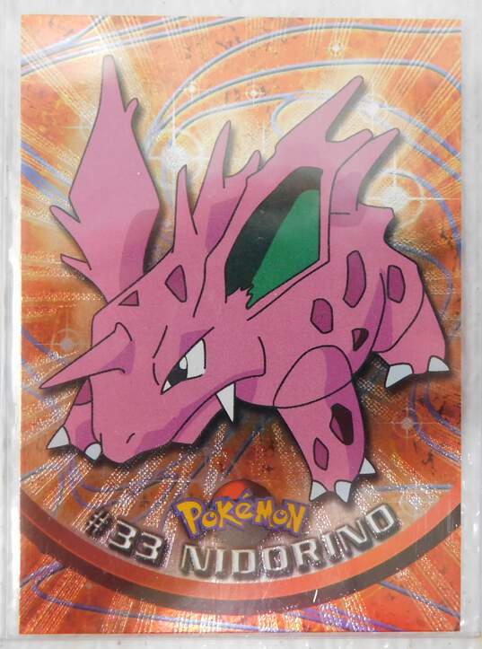 Pokemon Topps Nidorino #33 Sunburst Foil Card NM image number 1