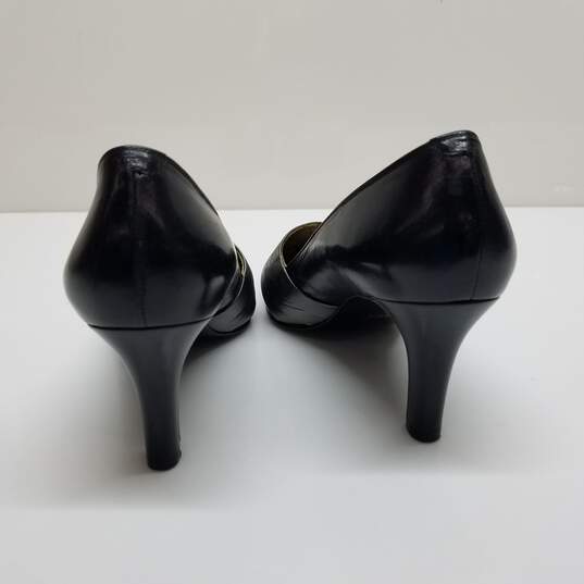 AUTHENTICATED Yves Saint Laurent Black & Silver Leather Pumps Size 36.5 image number 4
