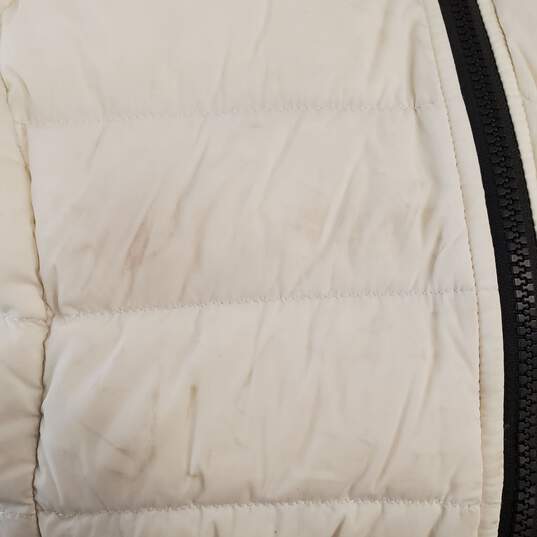The North Face Women White Puffer Vest M image number 5