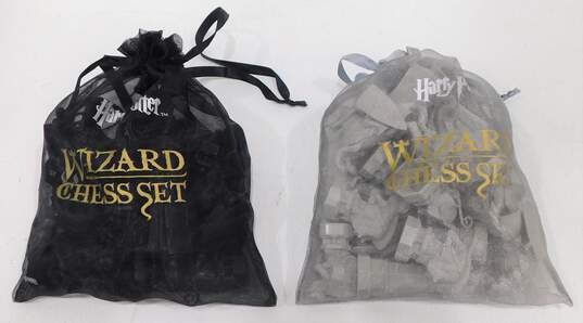 The Noble Collection Harry Potter Wizard's Chess Set COMPLETE image number 2