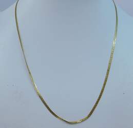 14K Yellow Gold Etched Herringbone Chain Necklace 3.8g alternative image