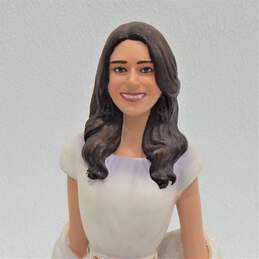 Bradford Exchange Red Carpet Style Kate Middleton Figurine alternative image