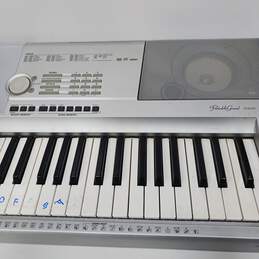 Yamaha Portable Grand Electric Keyboard DGX-205 alternative image