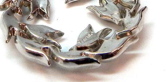 Vintage Crown Trifari Silver Tone Leaf Bracelet & Brooch Demi Parure 51.6g image number 7