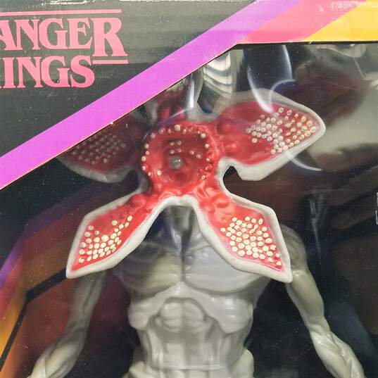 Lot of 3 Stranger Things Collectible Figures image number 3