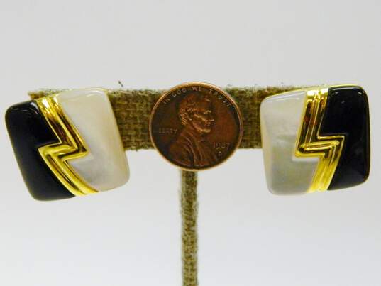 14K Yellow Gold Onyx Mother Of Pearl Square Omega Pierced Earrings 16.4g image number 4