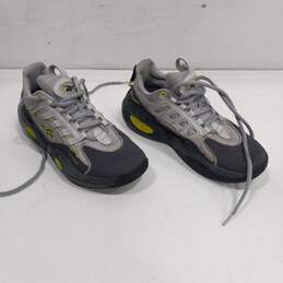 Reebok Women's Iverson Athletic Shoes Size 5