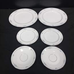 Set of 6 Style House Fine China Plates