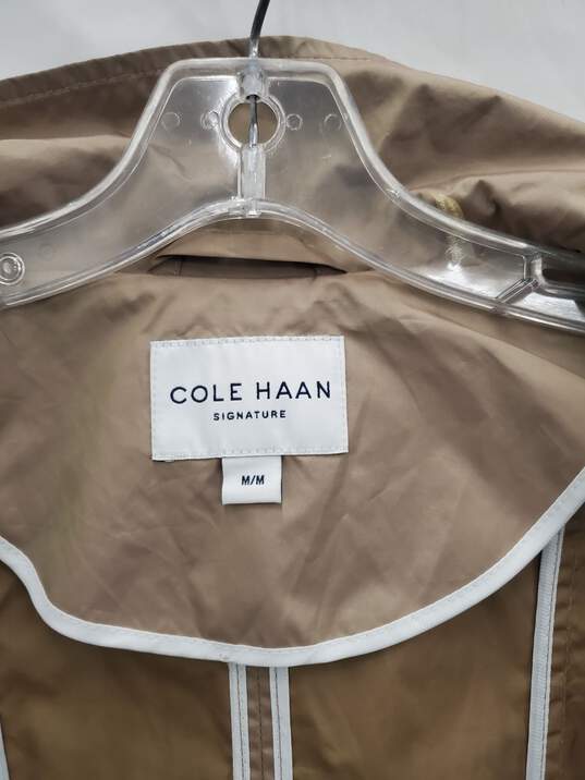 Women Cole Hann Petite Packable Raincoat Size-M Used image number 4