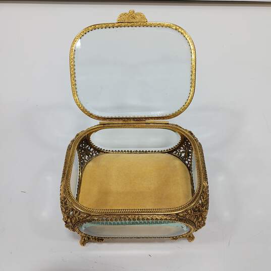 Antique Filigree Ormolu Jewelry Box with Beveled Glass Case image number 5