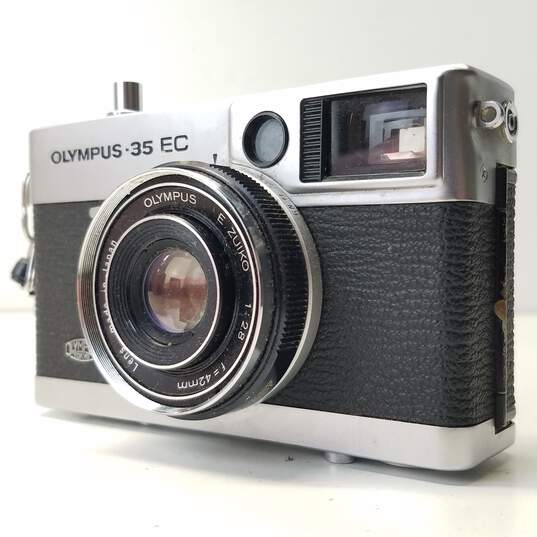 Olympus 35 EC 35mm Viewfinder Camera-FOR PARTS OR REPAIR image number 3