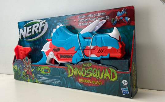 Nerf Dino Squad Tricera Blast Soft Dart Blaster Gun image number 3