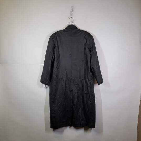 Womens Collared Long Sleeve Leather Button Front Trench Coat Size Medium image number 2