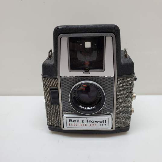 Vintage Bell & Howell Electric Eye 127 Roll Film Camera image number 1