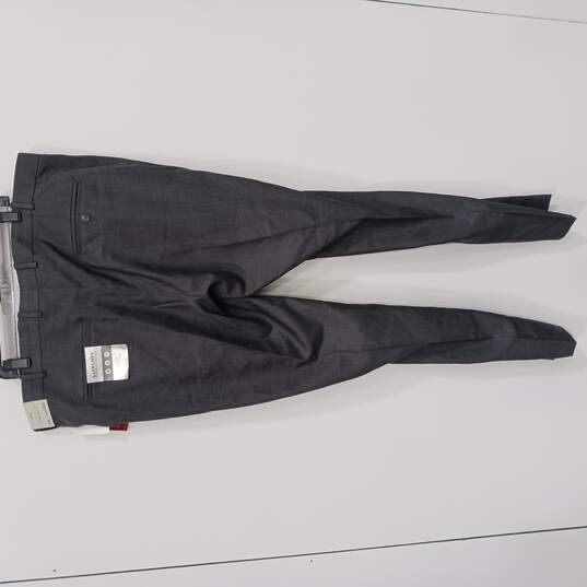 Men's Perry Ellis Portfolio Folio-Flex Dress Pants 42x36 image number 2