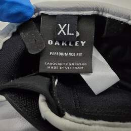 Oakley Men's Factory Winter 2.0 White Performance Fit Gloves Size XL alternative image