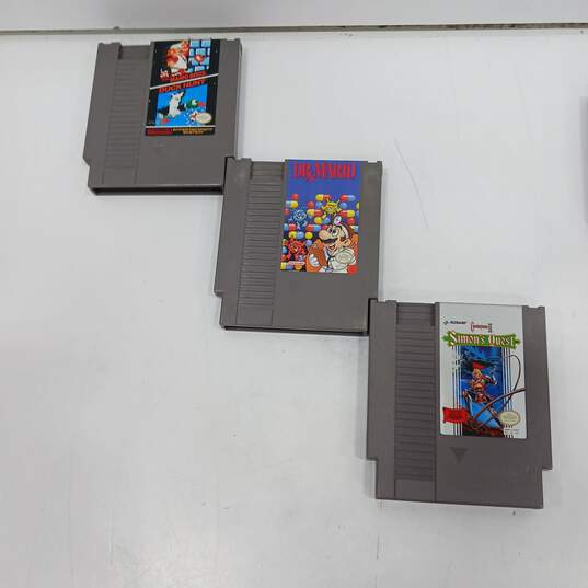 Lot of Assorted Nintendo Entertainment System NES Video Games image number 3