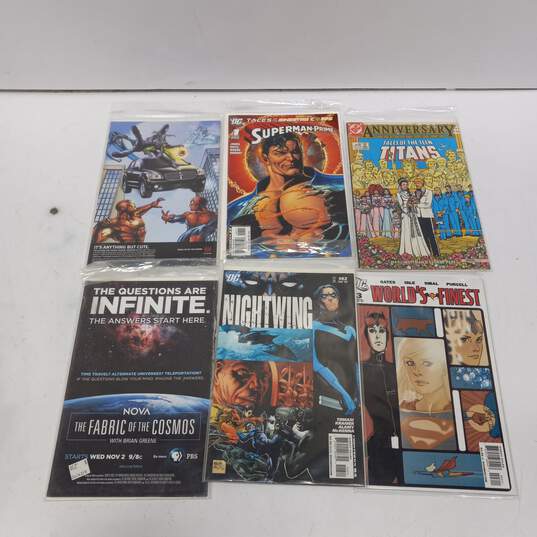 Bundle of Assorted Comic Books image number 2