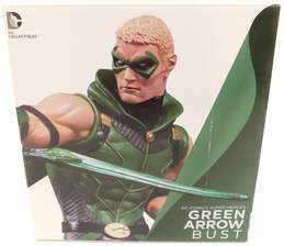 Sealed DC Collectibles DC Comics Super Heroes: Green Arrow Bust