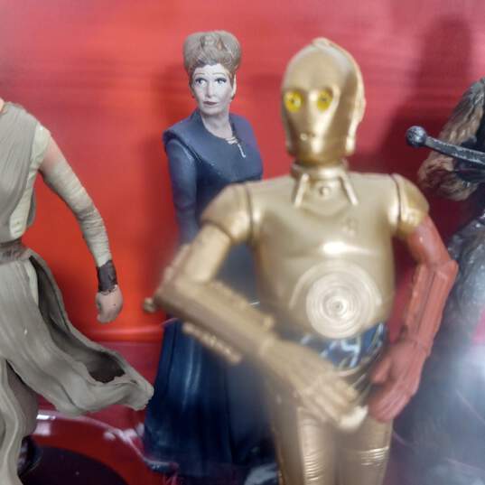 Set of Assorted Star Wars Figurine In Original Sealed Packaging image number 3