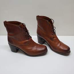 Frye 3475400 Kendall Brown Cognac Leather Chukka Heeled Ankle Boots Womens 9B alternative image