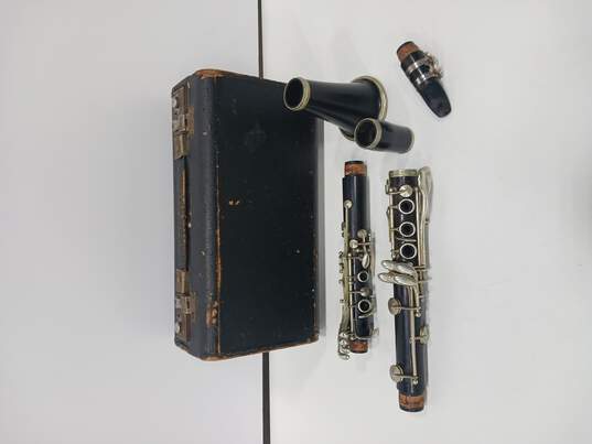 Vintage EZYPLAY Clarinet in Case image number 1