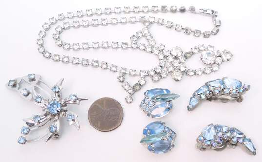 VNTG Blue & Clear Rhinestone Clip-On Earrings Necklace & Brooch 41.5g image number 6