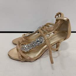 Antonio Melani Women's Gold Tone Heels Size 7