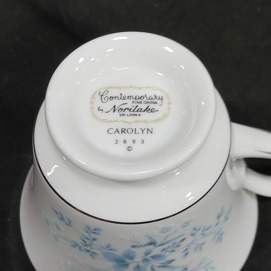 Bundle of Noritake Contemporary Fine China Carolyn Floral White, Blue, And Silver Tea Cups And Gravy Boat With Attached Underplate image number 3