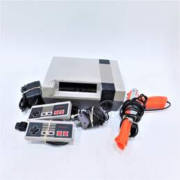 Nintendo NES Console w/ Controllers and Wires