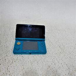 Nintendo 3DS W/ Three Games alternative image