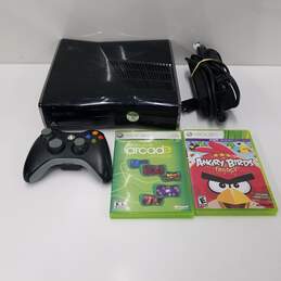 Xbox 360 S 250GB Console Bundle