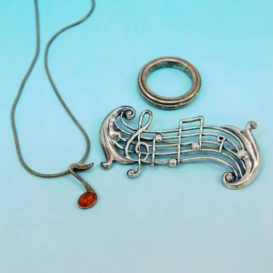 Artisan 925 Sterling Silver Amber Cabochon Music Note Pendant Necklace Music Brooch & Textured Ring 16.8g image number 1