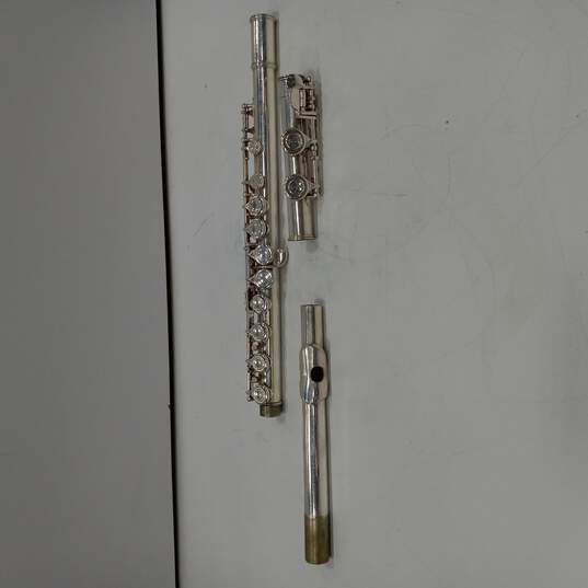 Artley Silver Flute, In Case image number 2