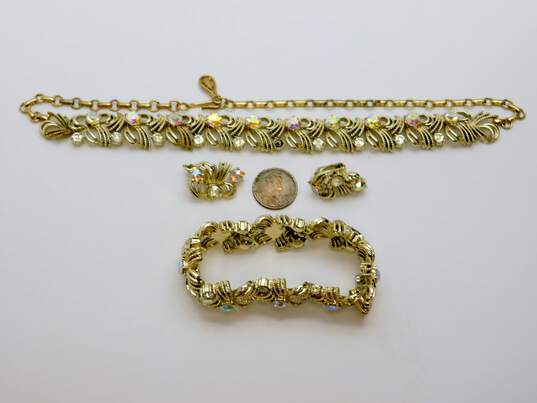 Vintage Coro Goldtone Aurora Borealis Rhinestones Textured Panels Necklace Clip On Earrings & Bracelet Set 96.3g image number 5