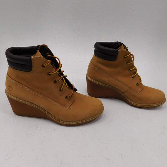 Women's Timberland Wedge Heel Boots Size 9 image number 3