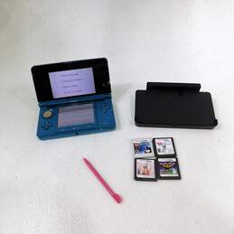 Nintendo 3DS XL in original box w/4 games Wipeout2