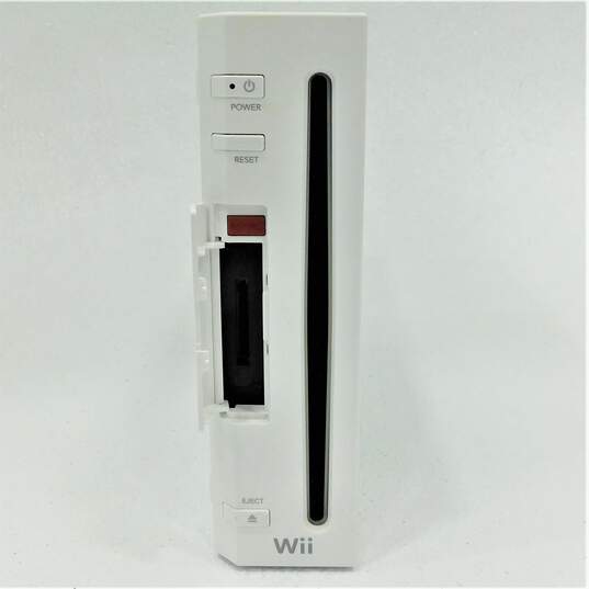 Nintendo Wii IOB image number 2