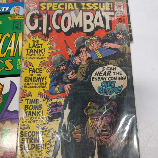 Bundle of 11 DC Comic Books image number 5
