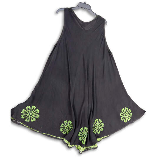 NWT Womens Black Green Embroidered Round Neck Pullover Swing Dress Size 2X image number 3