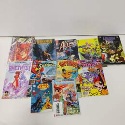 Bundle Of 11 Assorted Comic Books