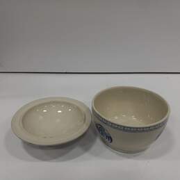 Blue and White Asian Themed Ceramic Bowl w/Lid alternative image