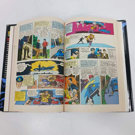 Bundle of 3 Assorted Hardcover Batman Graphic Novels image number 5