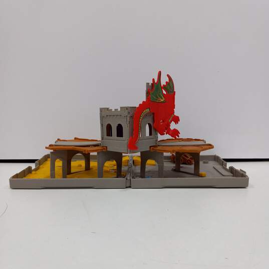 Matchbox Pop Up Dragon Castle Playset image number 3